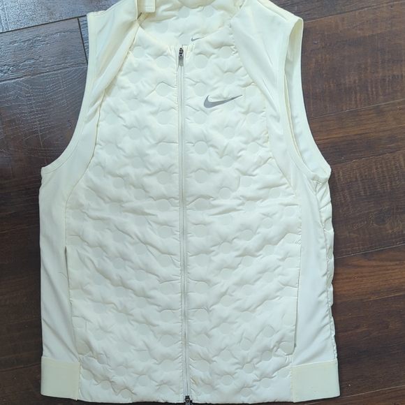 Nike Jackets & Blazers - Nike Cream Quilted Vest